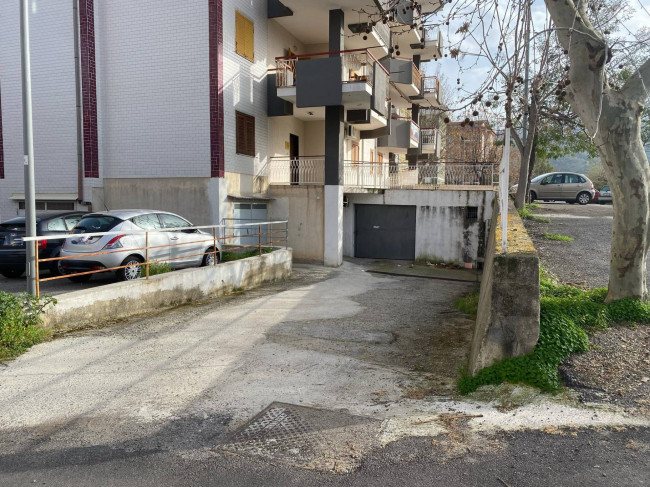 Garage/Box in vendita a Corigliano-Rossano