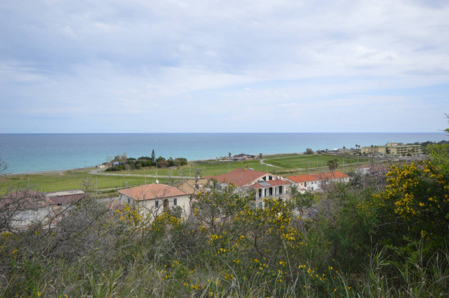 Terreno edificabile in vendita a Mandatoriccio