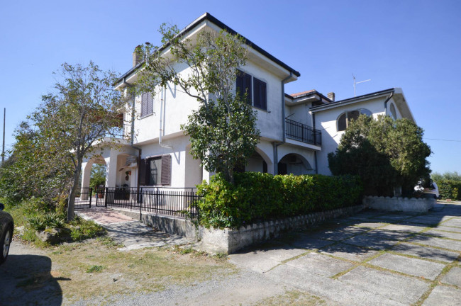 Casa Semindipendente in vendita a Corigliano-Rossano