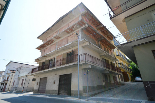 Stabile in vendita a Crosia