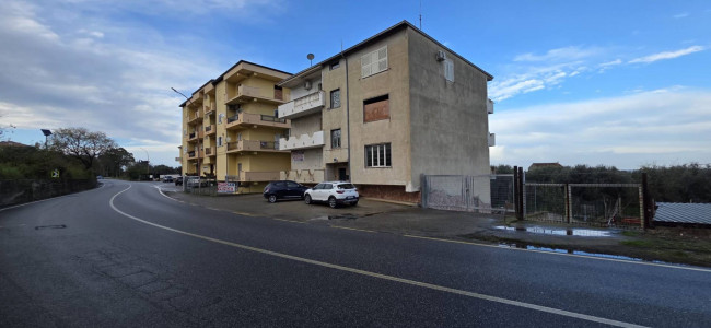 Magazzino in vendita a Cariati