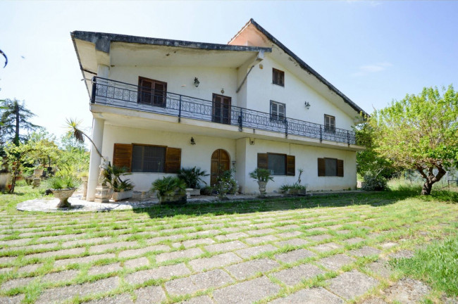 Villa singola in vendita a Altomonte