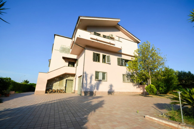 Villa singola in vendita a Calopezzati