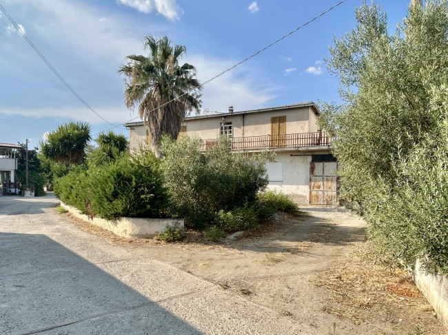 Casa Semindipendente in vendita a Corigliano-Rossano