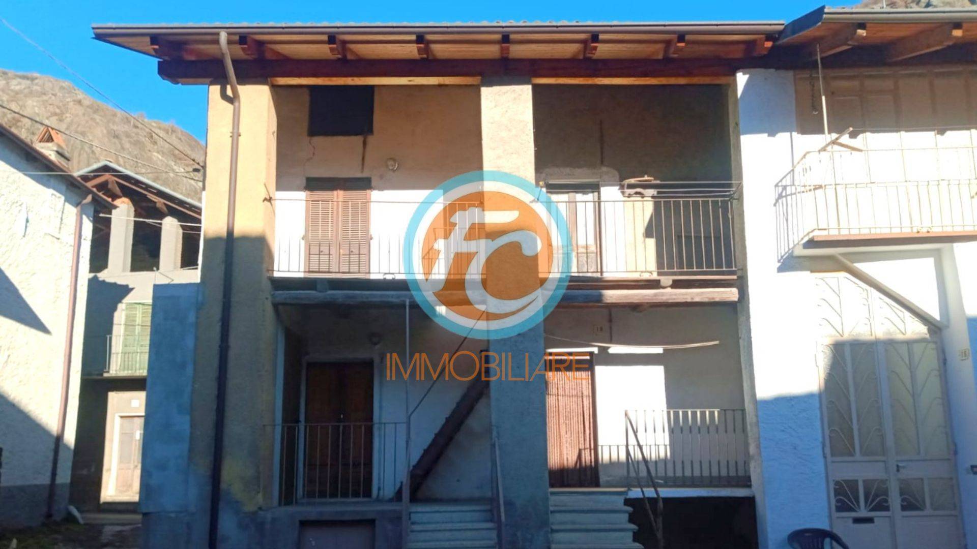 Casa Semindipendente in vendita a Caprie