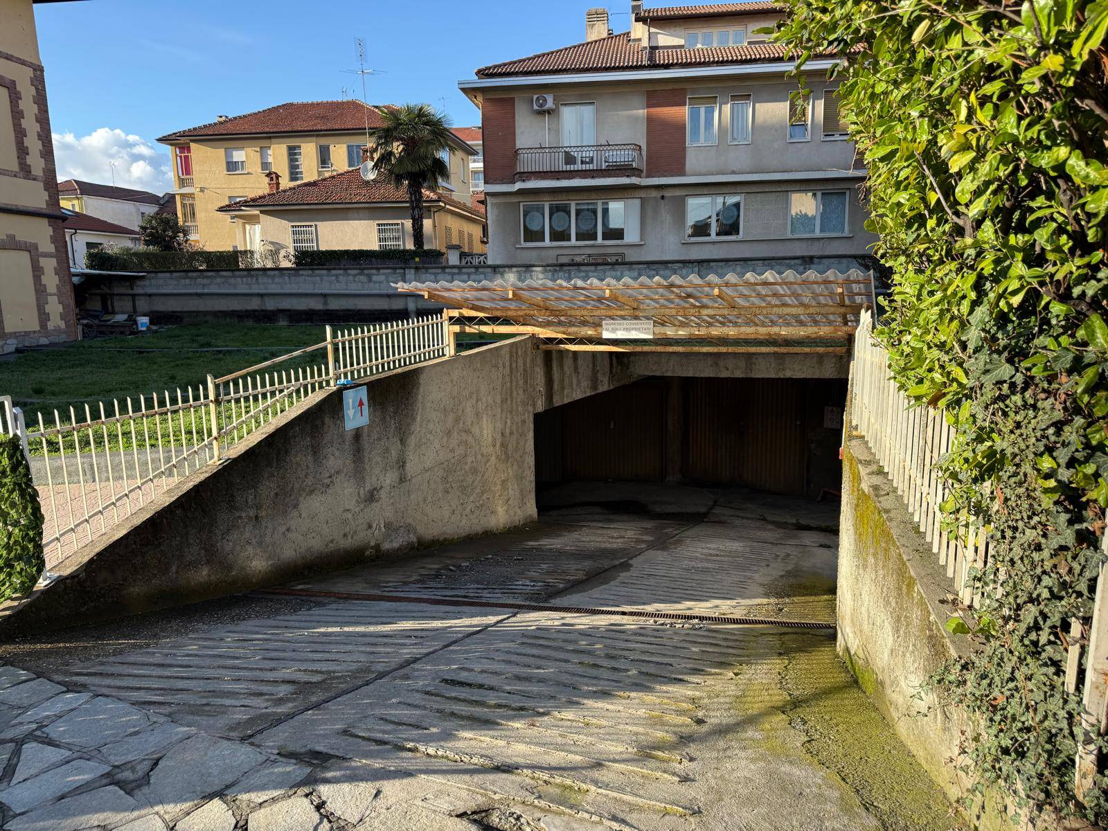 Box o garage in vendita a Rivoli