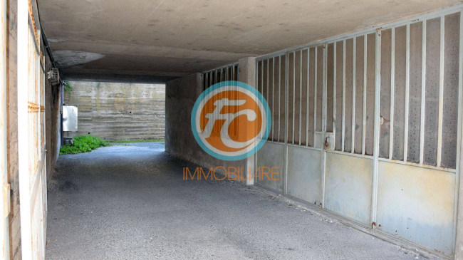 Deposito in vendita a Bussoleno