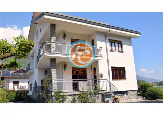 Villetta bifamiliare in vendita a Villar Focchiardo