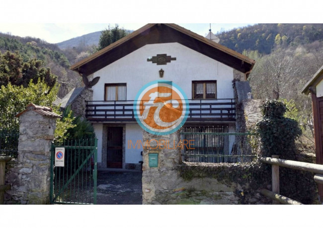Casa Indipendente in vendita a Mattie