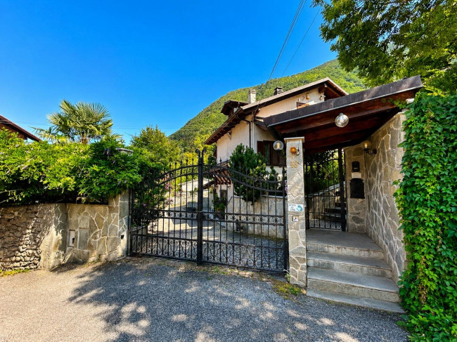 Villa in vendita a Vaie