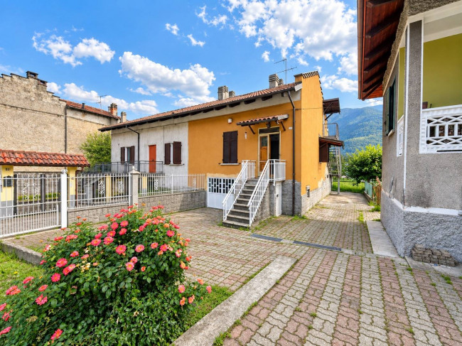 Casa Semindipendente in vendita a Borgone Susa