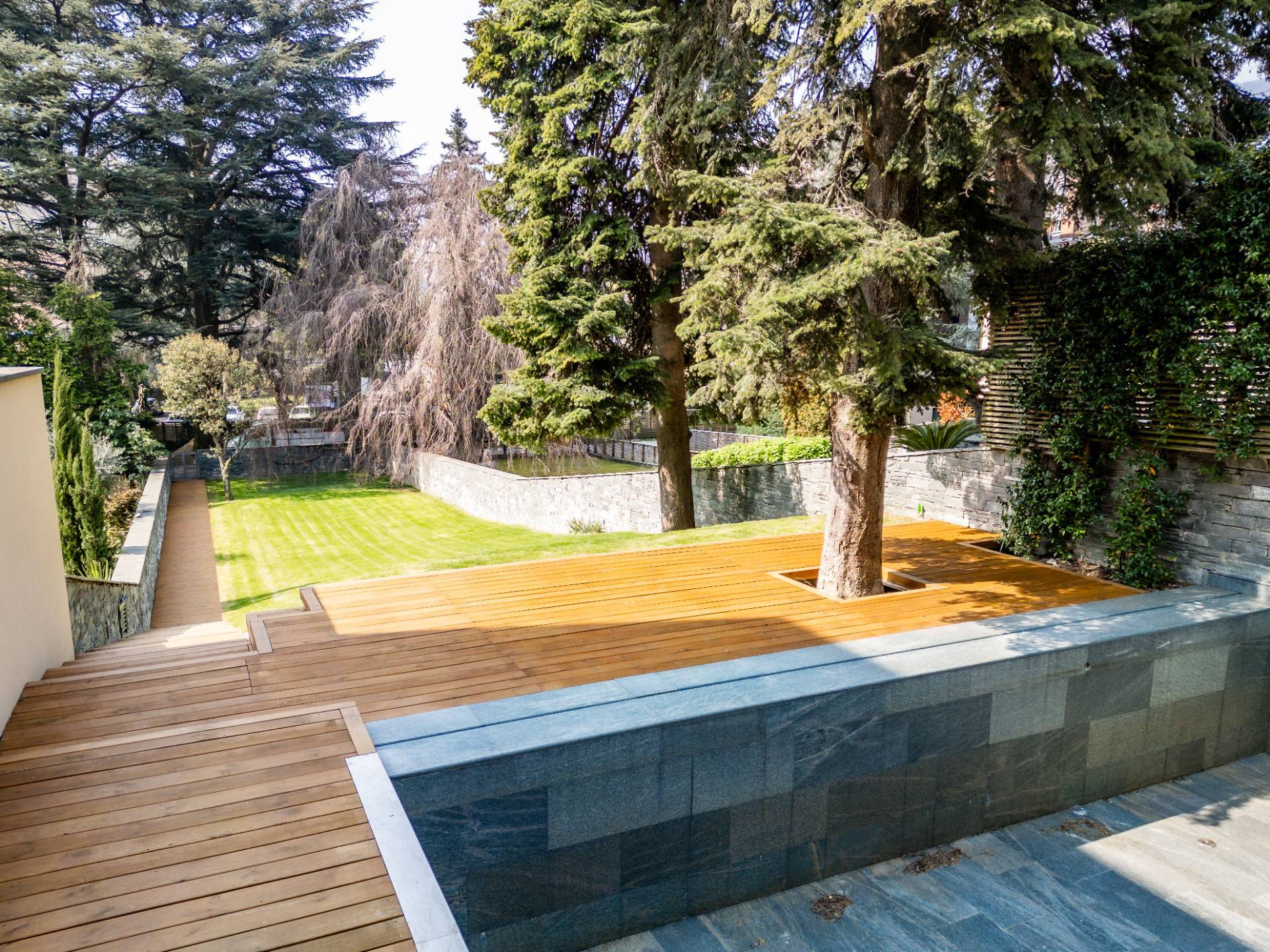 Villa in vendita a Malgrate (LC)