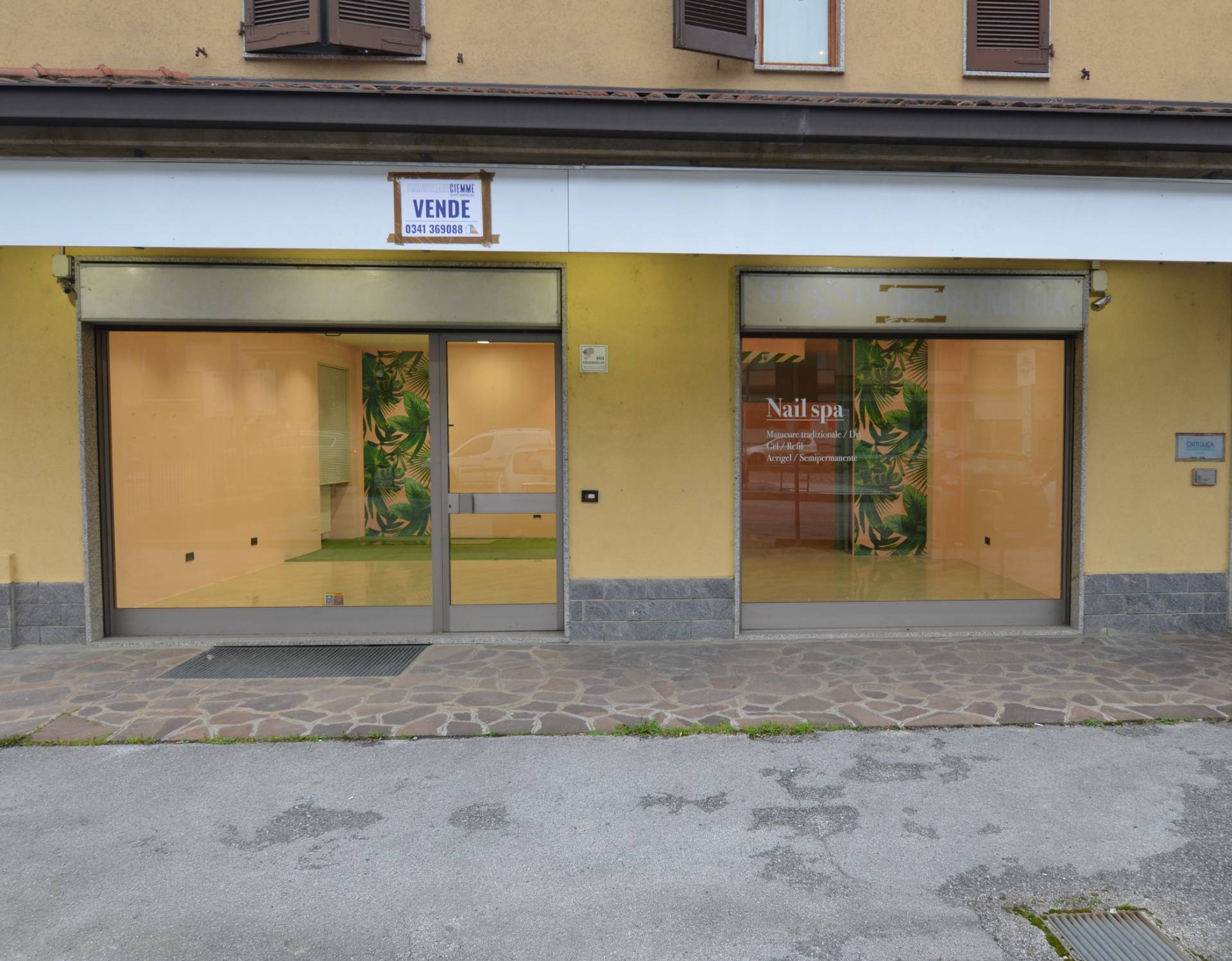 Fondo commerciale in vendita a Calolziocorte (LC)