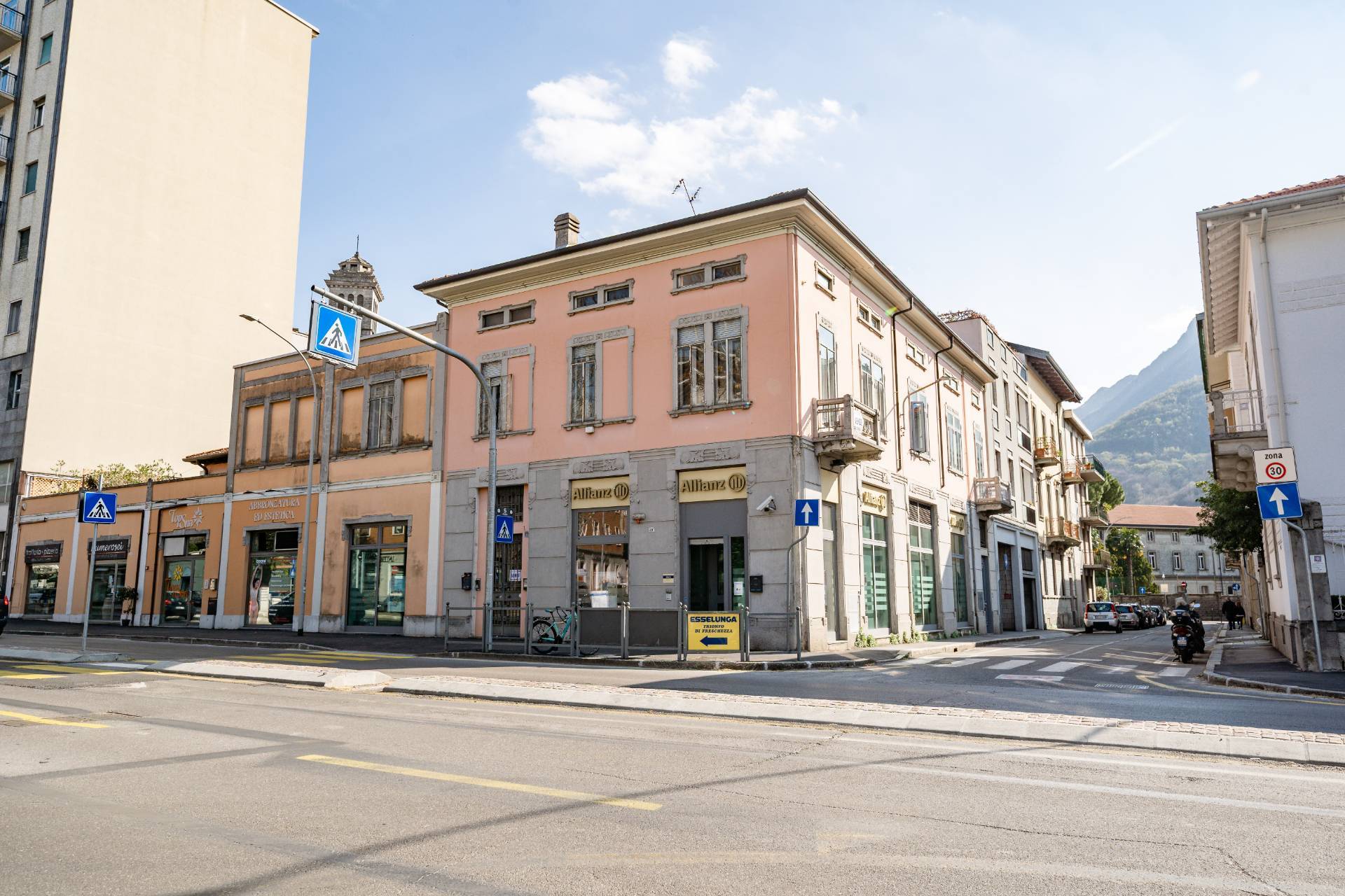 Casa singola in vendita a Lecco