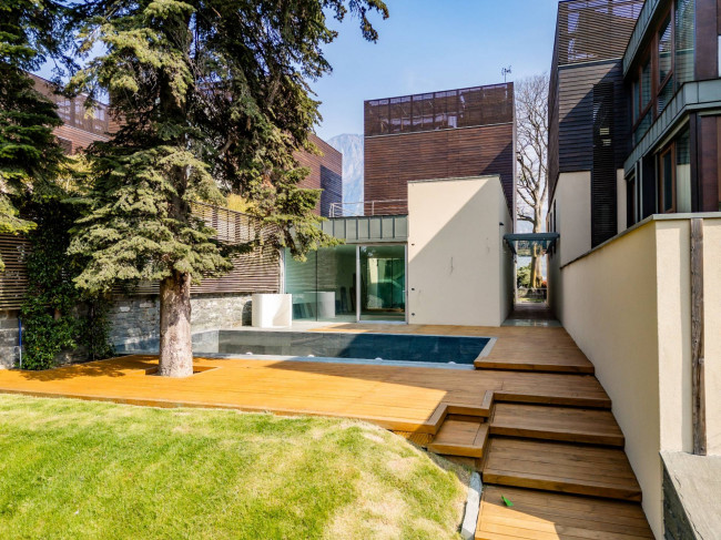 Villa in vendita a Malgrate