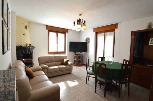 Appartamento in vendita a Dervio