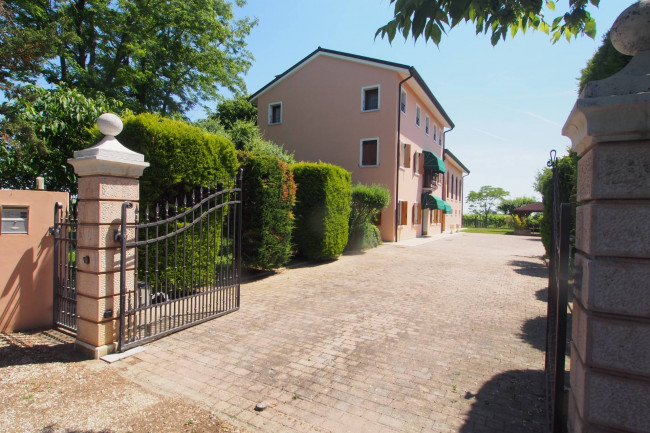 Villa in vendita a Chiarano