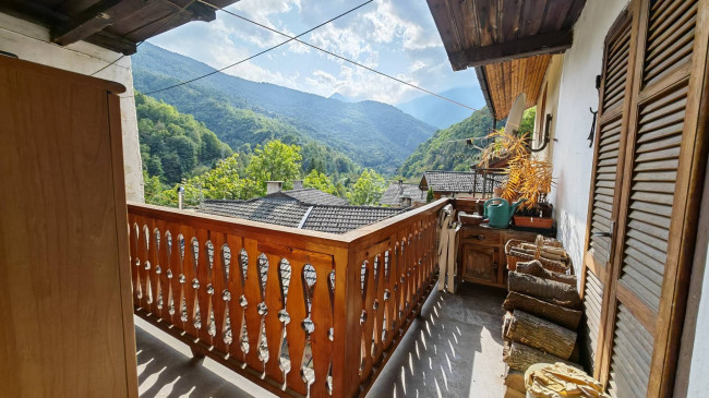 Porzione di casa in Vendita a Perrero