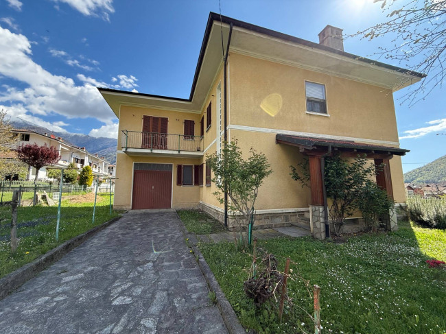 Villa Bifamiliare in Vendita a Pomaretto