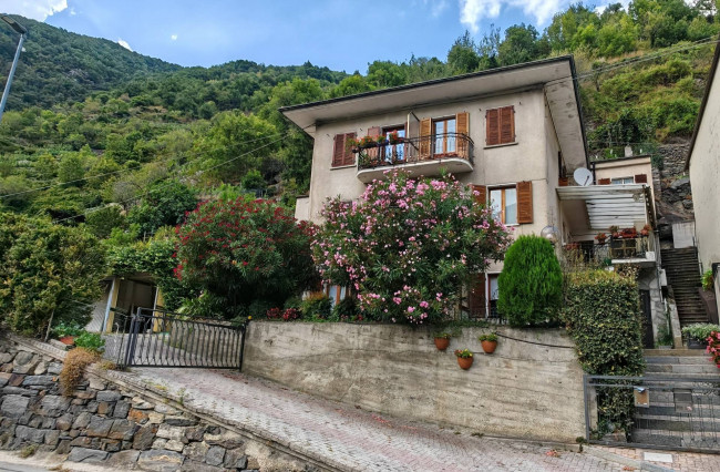 Appartamento in Vendita a Pomaretto