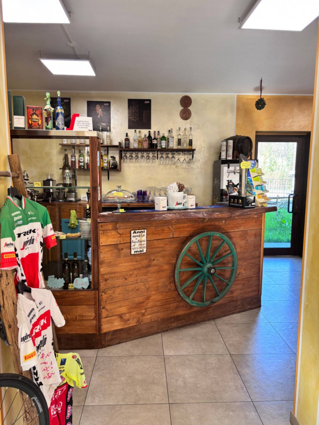 Negozio in Vendita a San Pietro Val Lemina