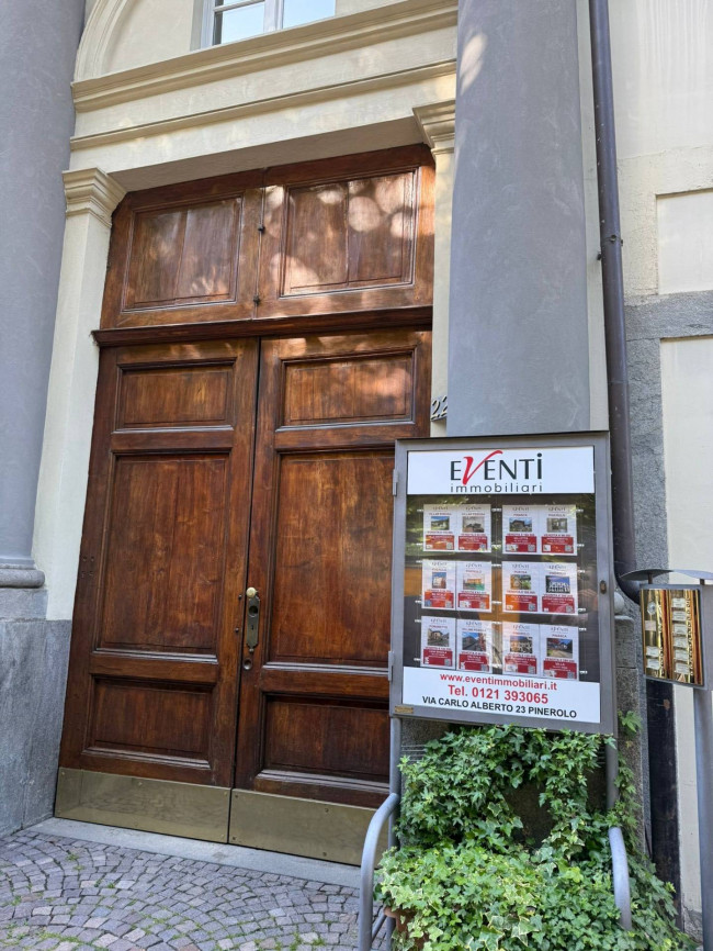 Studio/Ufficio in Vendita a Pinerolo
