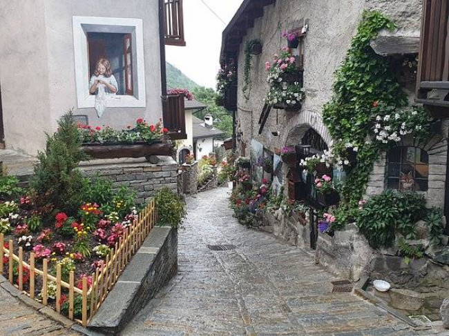 Rustico in Vendita a Usseaux