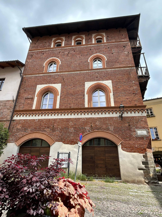 Porzione di casa in Vendita a Pinerolo