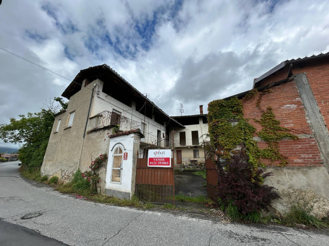 Rustico in Vendita a Giaveno