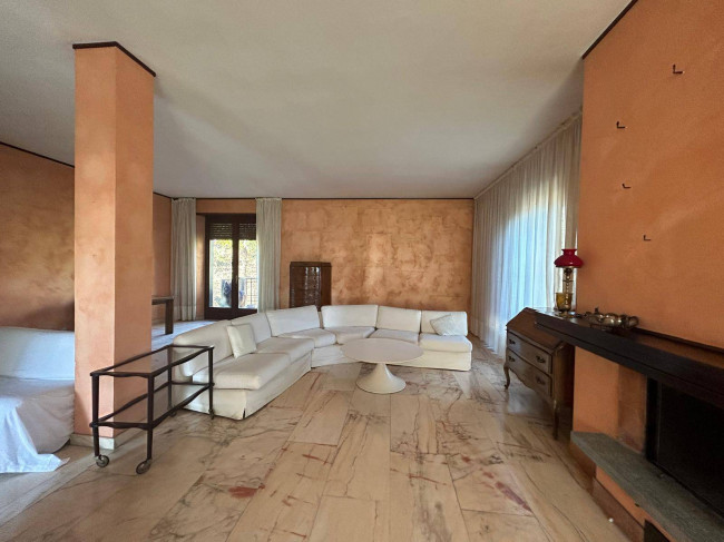 Villa Bifamiliare in Vendita a Pinerolo