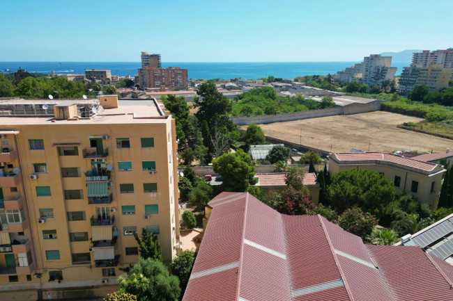 Fondo commerciale in vendita a Palermo (PA)