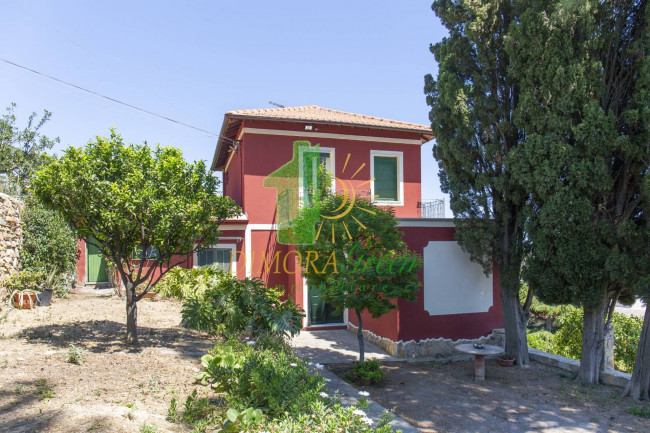 Villa in vendita a Sanremo (IM)