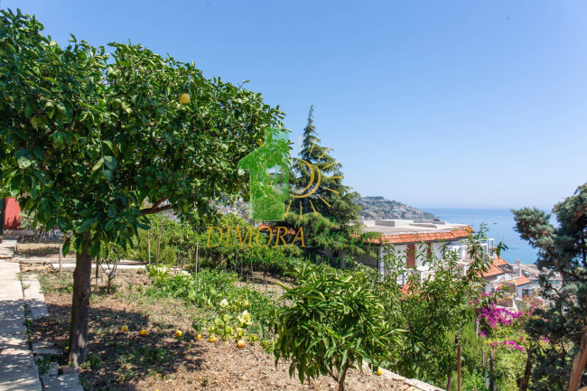 Villa in vendita a Sanremo (IM)