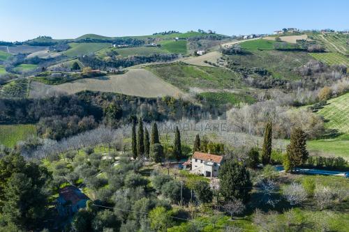 Casale in vendita a Montefiore dell'Aso