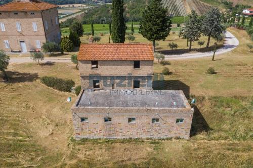 Casale in vendita a Montalto delle Marche