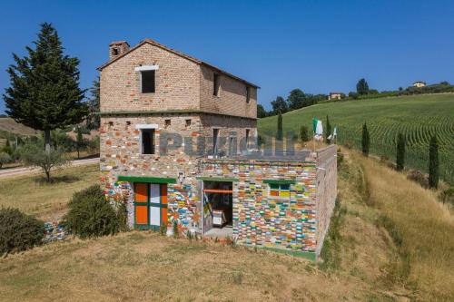 Casale in vendita a Montalto delle Marche