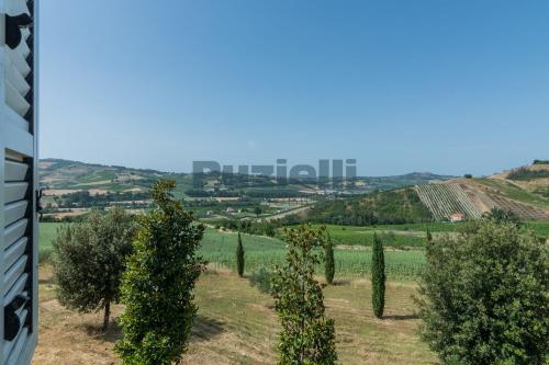 Casale in vendita a Montalto delle Marche