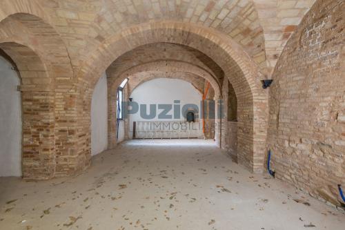  for sale in Fermo