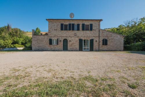 Casale in vendita a Fermo