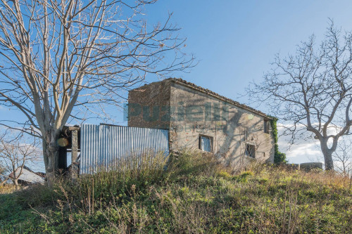 Casale in vendita a Carassai