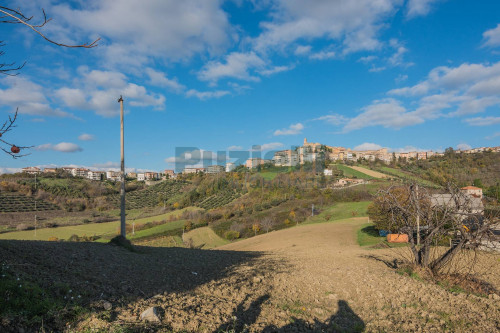 Casale in vendita a Carassai