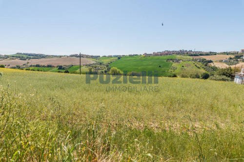 Terreno edificabile in vendita a Fermo