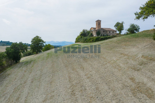 Rustico in vendita a San Severino Marche