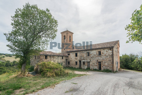  for sale in San Severino Marche