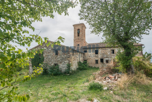 Rustico in vendita a San Severino Marche