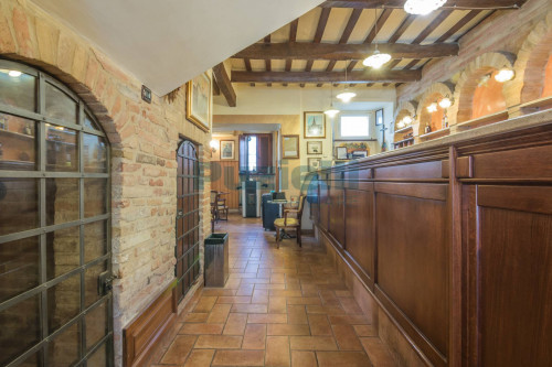  for sale in Santa Vittoria in Matenano