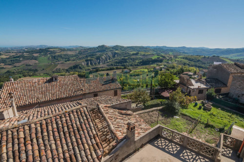 Casa indipendente in vendita a Santa Vittoria in Matenano