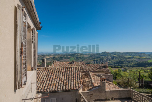 Casa indipendente in vendita a Santa Vittoria in Matenano