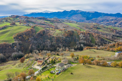 Casale in vendita a San Ginesio