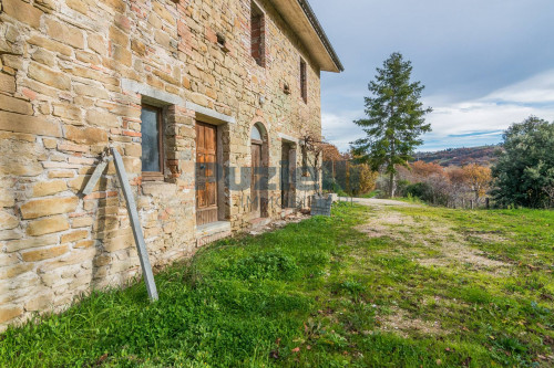 Casale in vendita a San Ginesio